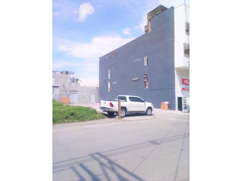 Edificio en Venta frente al Centro Comercial Plaza del Río Apartadó - 4