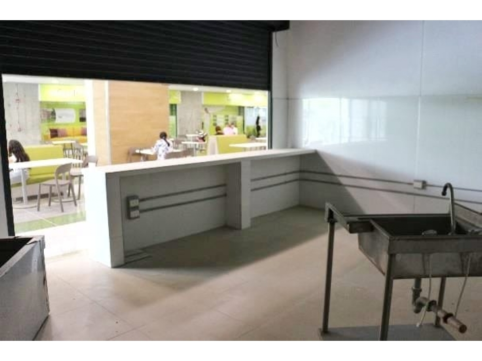 Local en Venta Centro Comercial Plaza del Río Apartadó - 2