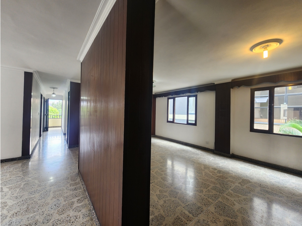 Venta Apartamento para Remodelar Conquistadores Medellín — foto 3