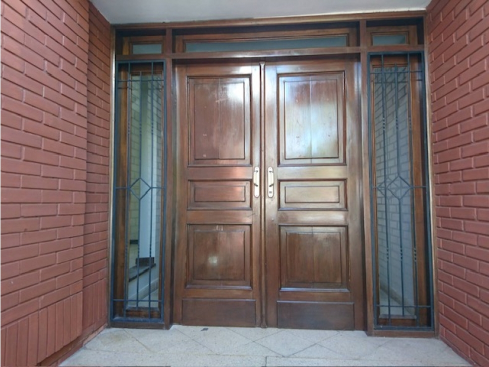 Casa amplia en Ciudad Nueva - 6 Dormitorios — foto 2
