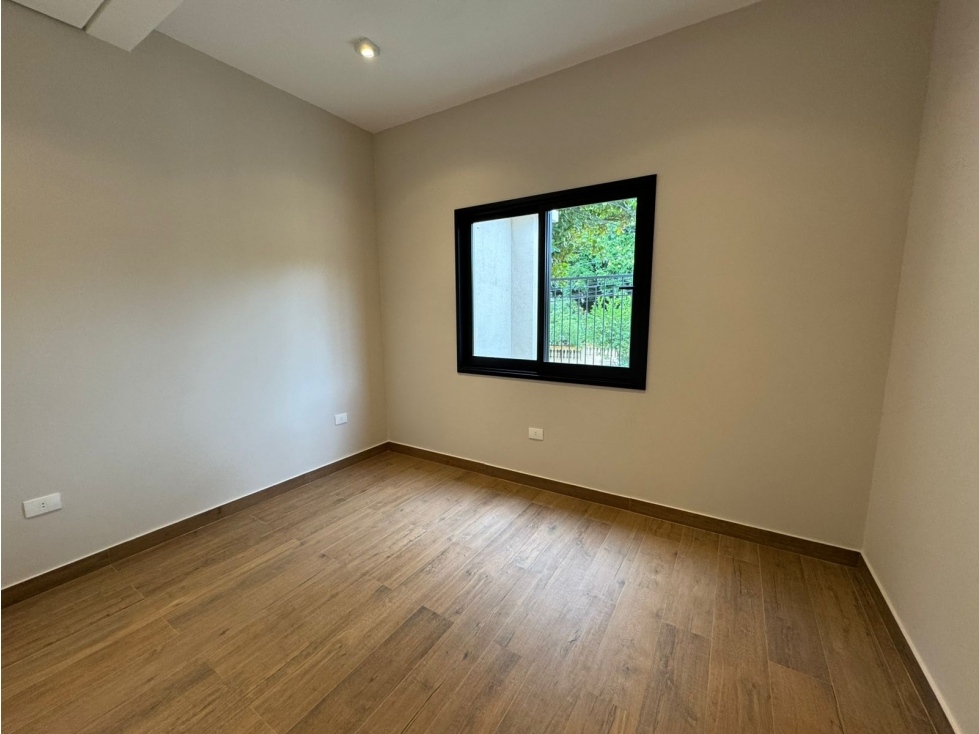 Residencia 4 Dormitorios en Suite - Mburucuya a Estrenar — foto 6