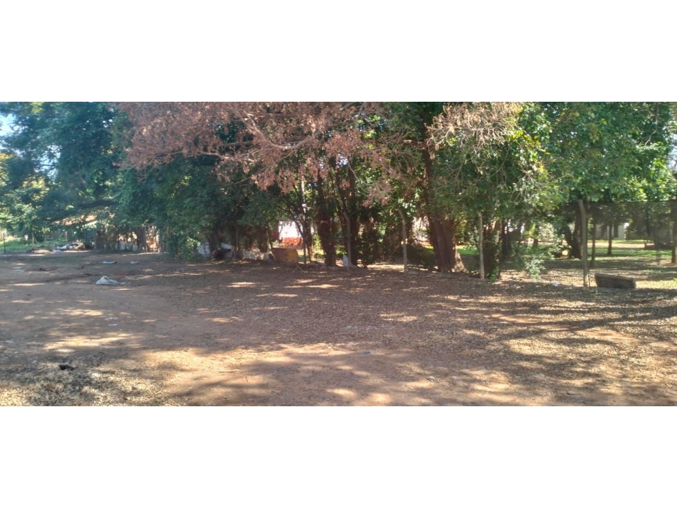 Terreno 2.800 m2 Zona CIT en esquina - 4