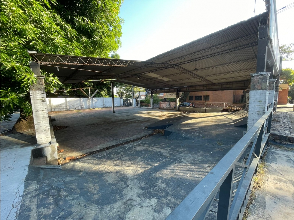 Inmueble es esquina 944 m2 - Barrio Ciudad Nueva - 5