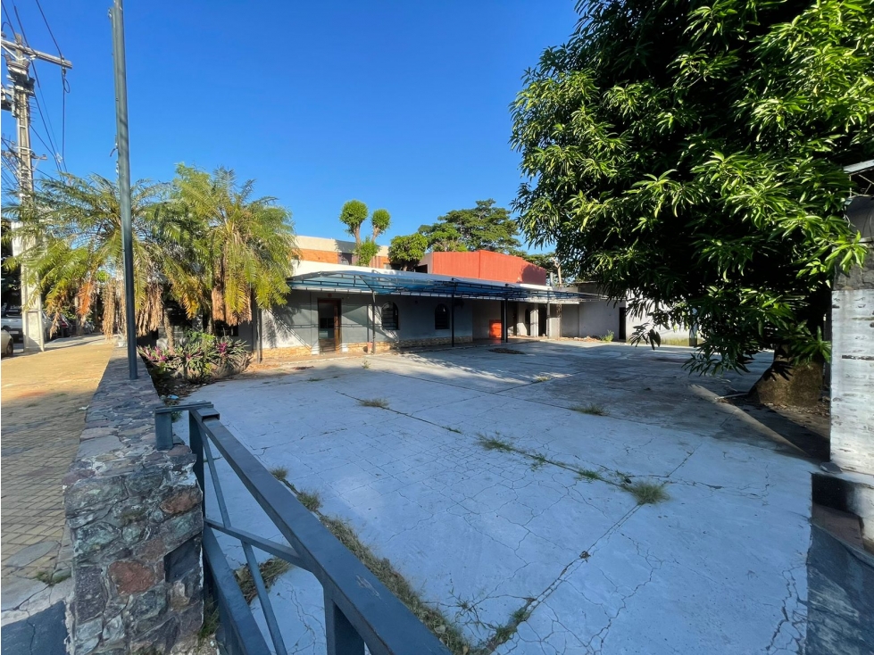 Inmueble es esquina 944 m2 - Barrio Ciudad Nueva - 3