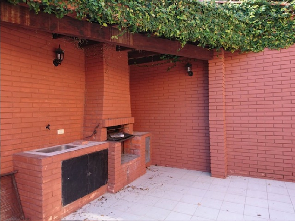 Casa amplia en Ciudad Nueva - 6 Dormitorios — foto 4