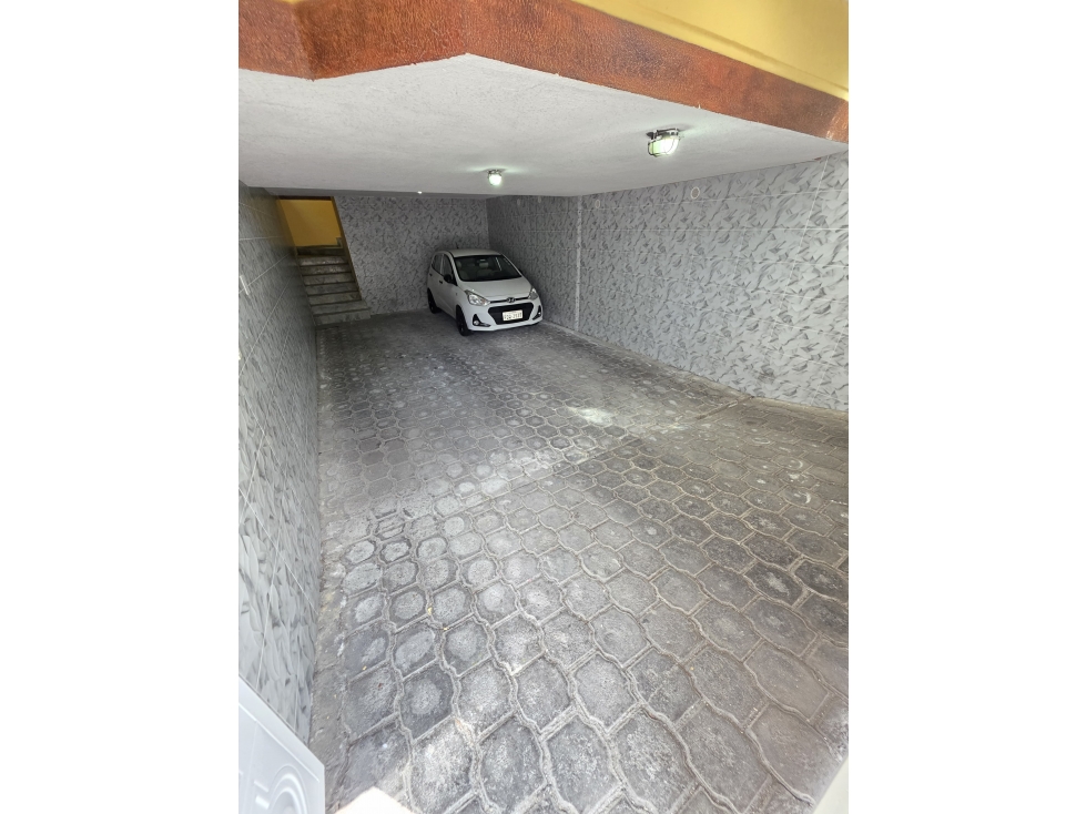 INMOPI CASA RENTERA CONOCOTO | IPV 0051 - 2