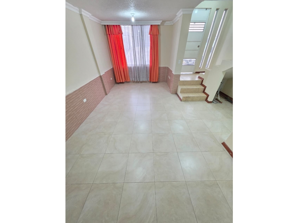 INMOPI VENDE CASA EN CONJUNTO CONOCOTO - PUENTE 2 IPV-0058 — foto 3