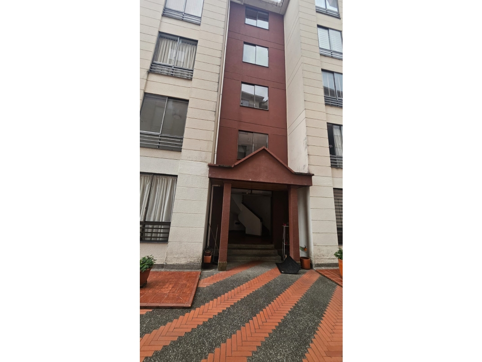 Apartamento Venta Edificio Altos del Bosque Barrio Laureles — foto 3