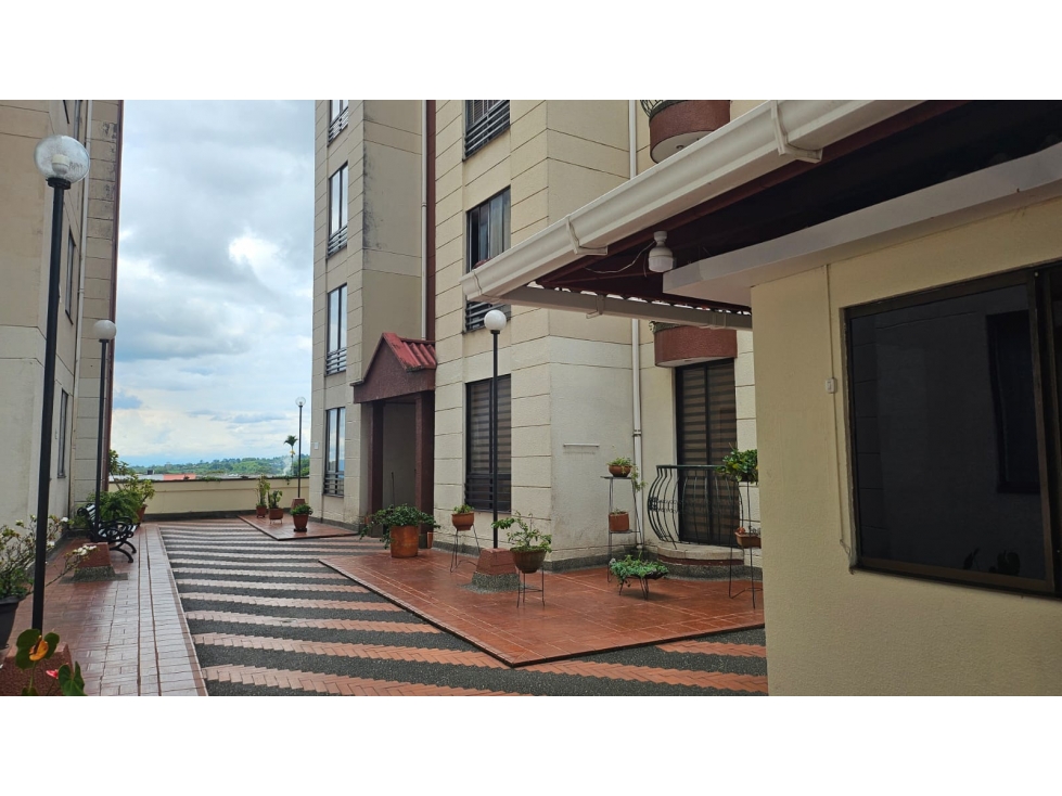 Apartamento Venta Edificio Altos del Bosque Barrio Laureles