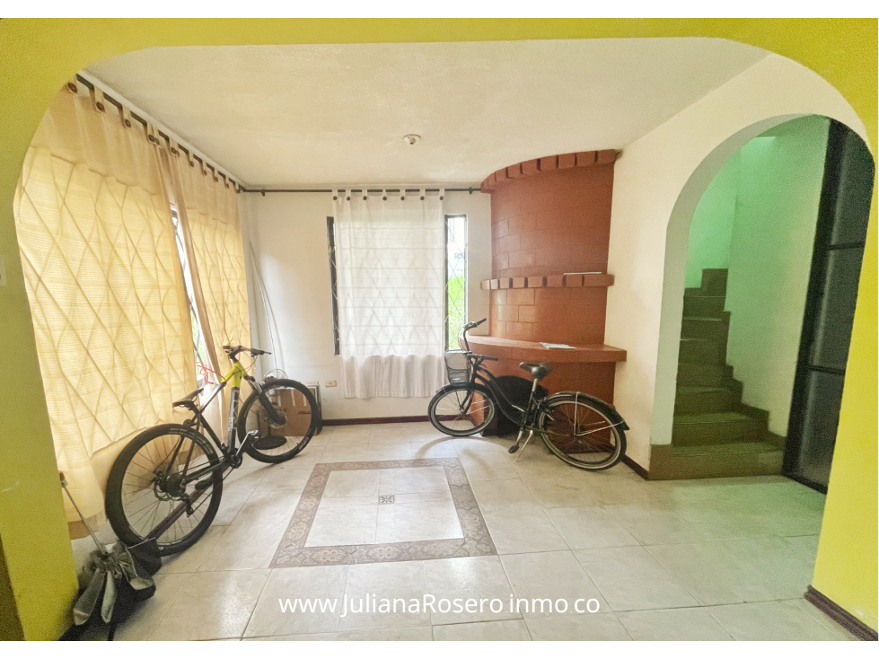 VENDO CASA ESQUINERA EN BOSQUES DE POMONA (3 PISOS) — foto 2