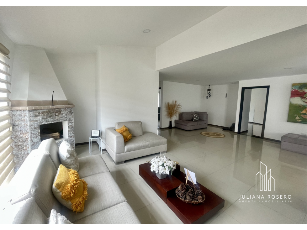 VENDO EXCLUSIVA CASA DE 1 PISO EN EL TABLAZO