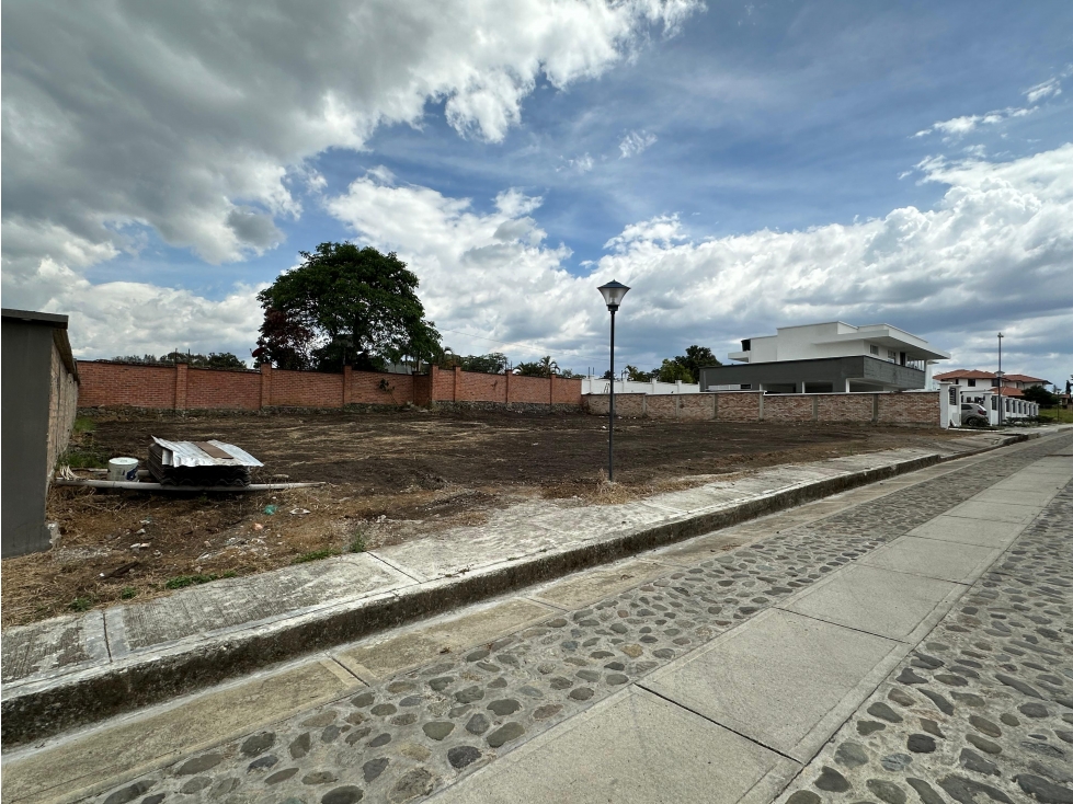 VENDO LOTE PARA CASA CAMPESTRE EN CONDOMINIO CALIBIO