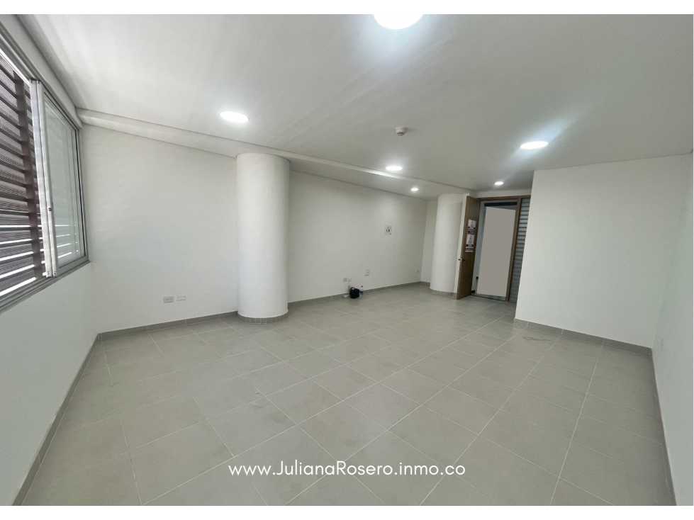 VENDO/PERMUTO OFICINA EN CENTRO EMPRESARIAL IKONOS - 3