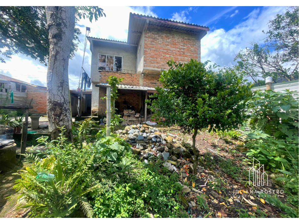 OPORTUNIDAD DE INVERSION VENDO CASA LOTE EN EL UVO (AREA 1.012M2) - 1