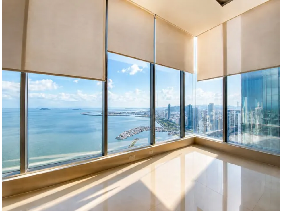 SE VENDE OFICINA EN TORRE BICSA - 1