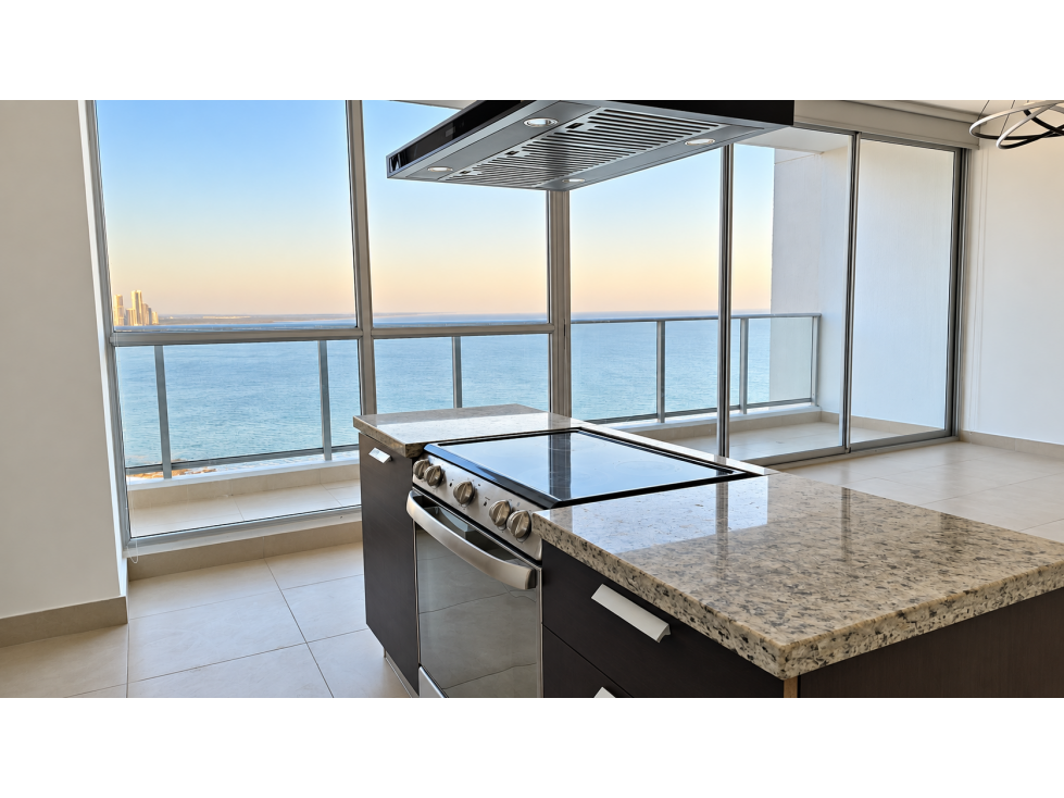PISO ALTO FRENTE AL MAR EN PH OCEANAIRE PUNTA PACÍFICA — foto 5