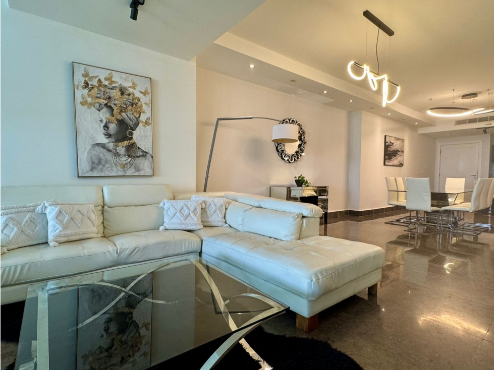 SE VENDE EN PH YOO - AVENIDA BALBOA - VISTA AL MAR - AMOBLADO