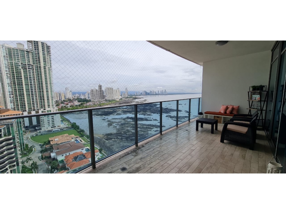 SE VENDE EN GRAND TOWER - PUNTA PACIFICA - MODELO K