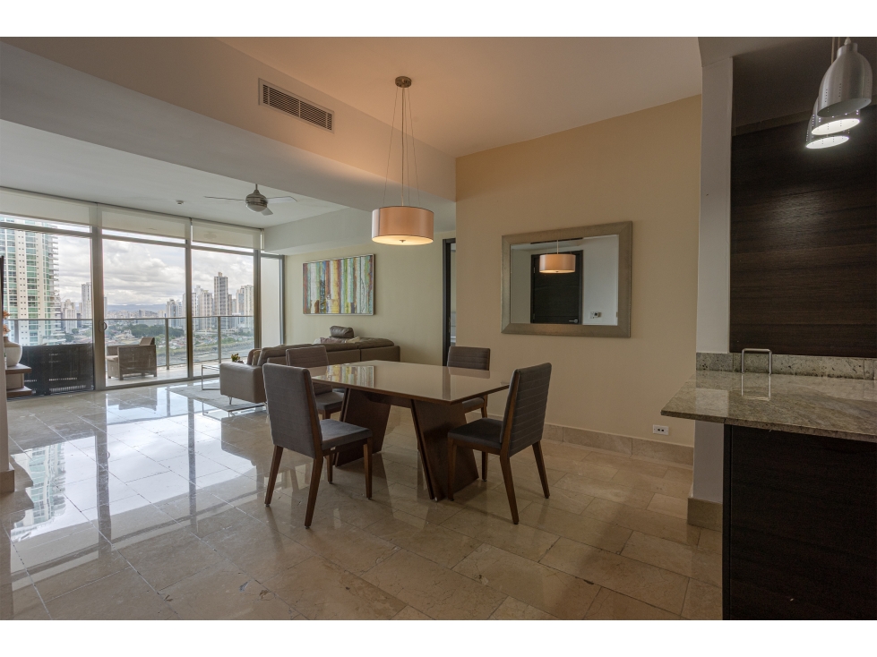 SE VENDE EN PH GRAND TOWER - MODELO J - PUNTA PACIFICA