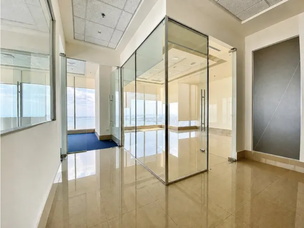 SE VENDE OFICINA EN TORRE BICSA - 6