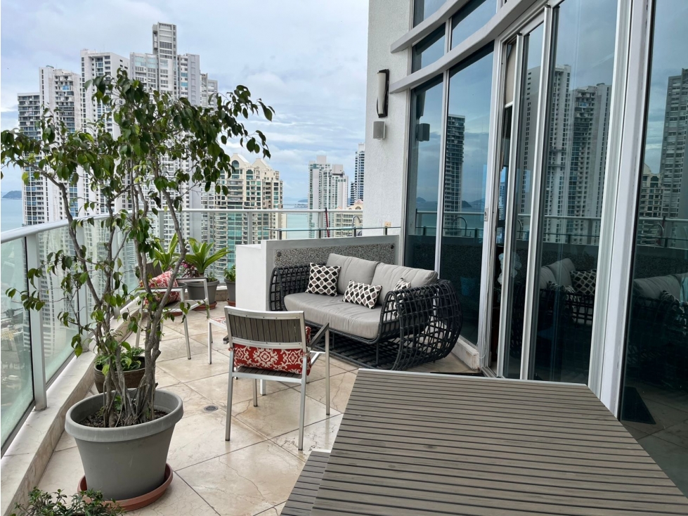 SE VENDE HERMOSO DUPLEX EN EL PH BLUE BAHIA - PUNTA PACIFICA — foto 2