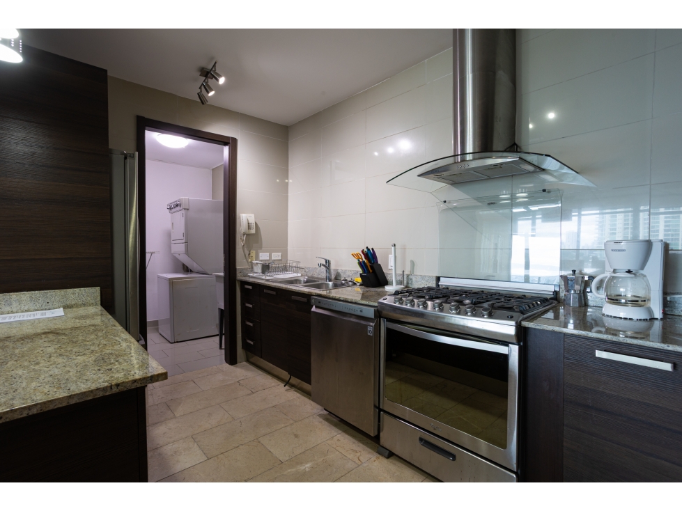 SE VENDE EN PH GRAND TOWER - MODELO J - PUNTA PACIFICA — foto 4