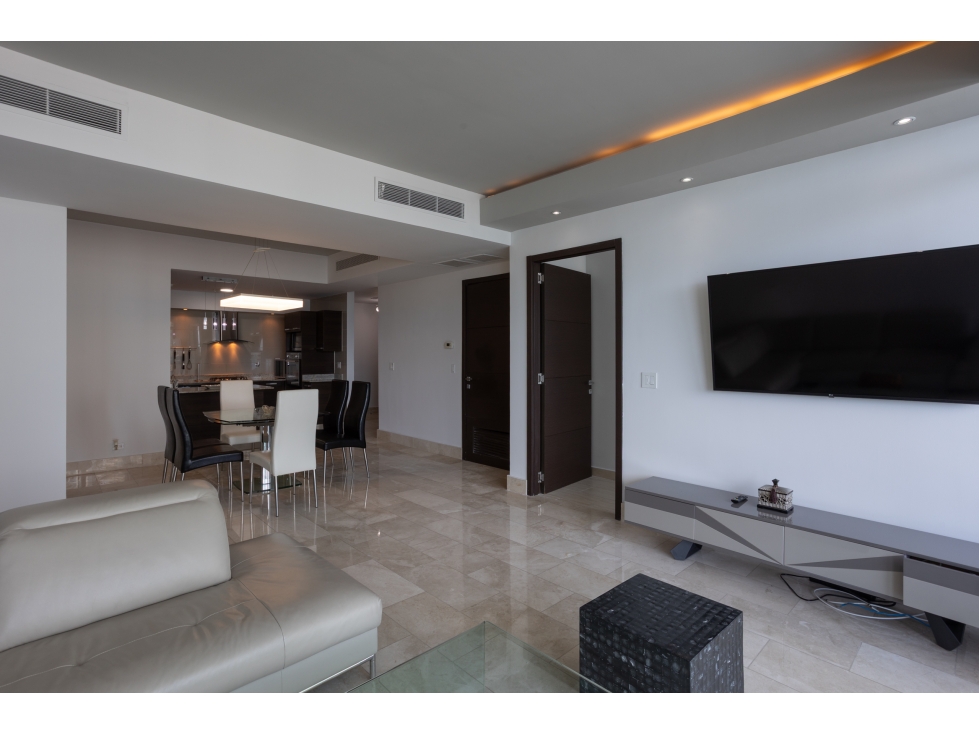 SE VENDE EN PH GRAND TOWER - MODELO J - PUNTA PACIFICA — foto 6
