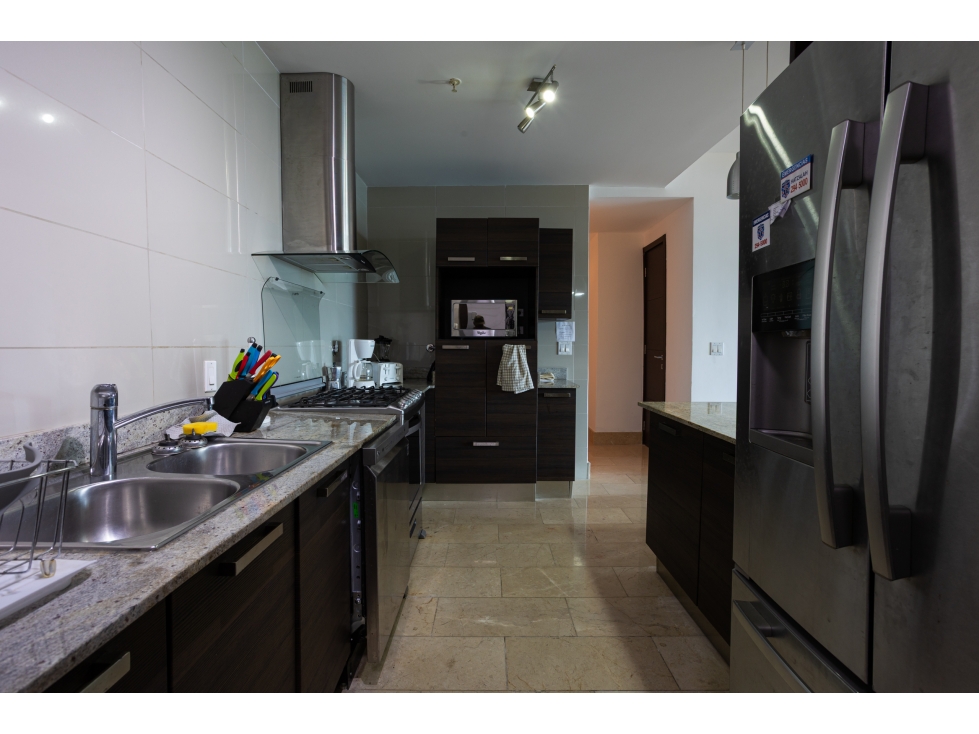 SE VENDE EN PH GRAND TOWER - MODELO J - PUNTA PACIFICA — foto 3
