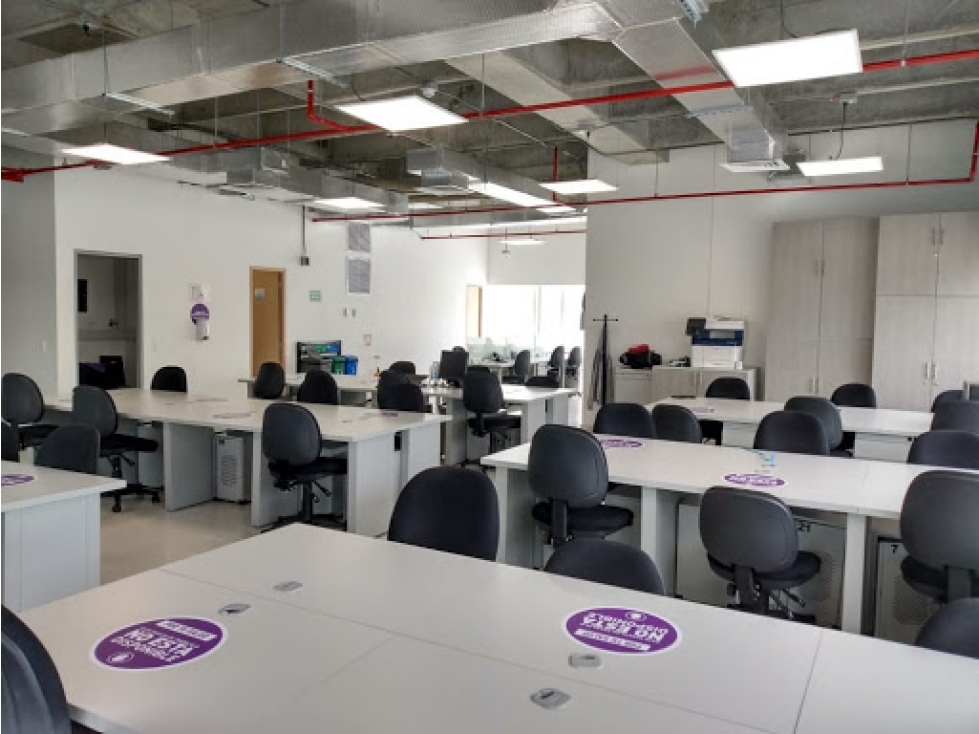 OFICINA EN VENTA POBLADO, MANILA — foto 2
