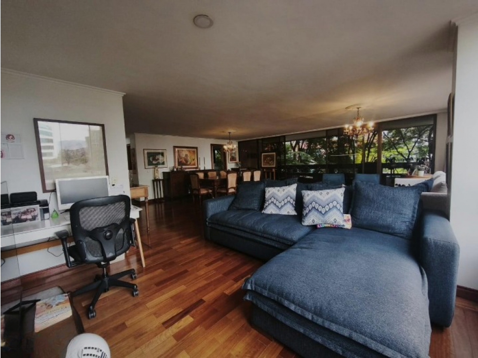 Apartamento en venta en el Poblado, cerca a la Milla de Oro — foto 3