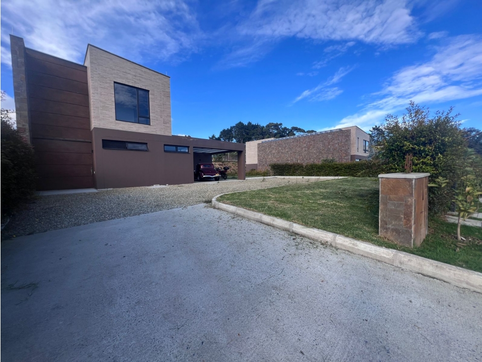 CASA EN VENTA EN ENVIGADO, ALTO DE PALMAS