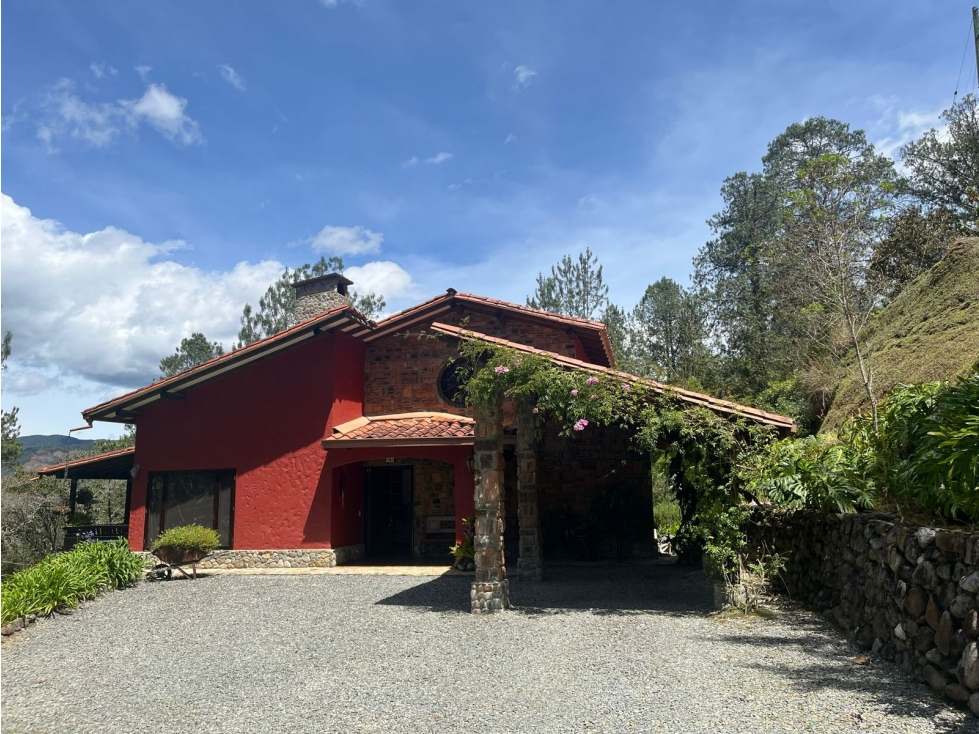 Vendo Casa en exclusiva parcelacion en El Retiro, Antioquia - 2