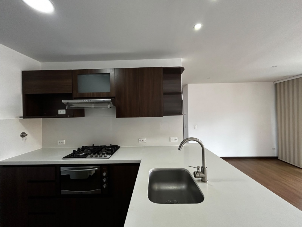 Apartamento en venta en Envigado, sector Loma del Esmeraldal — foto 5