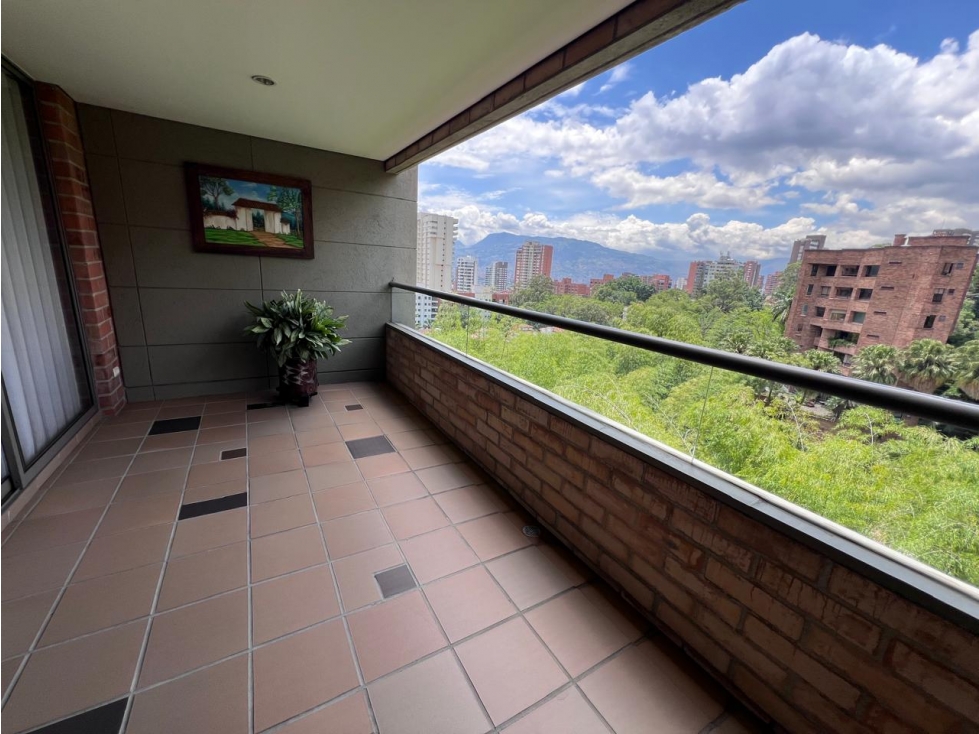 APARTAMENTO EN VENTA EN POBLADO, LOS BALSOS.