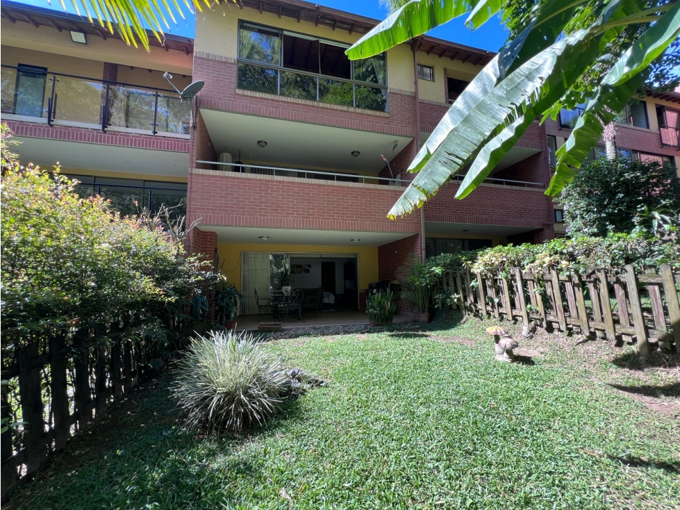 CASA EN VENTA EN ENVIGADO, CUMBRES.