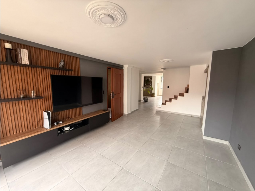 Vendo Apto Duplex en Laureles Cerca al Segundo Parque
