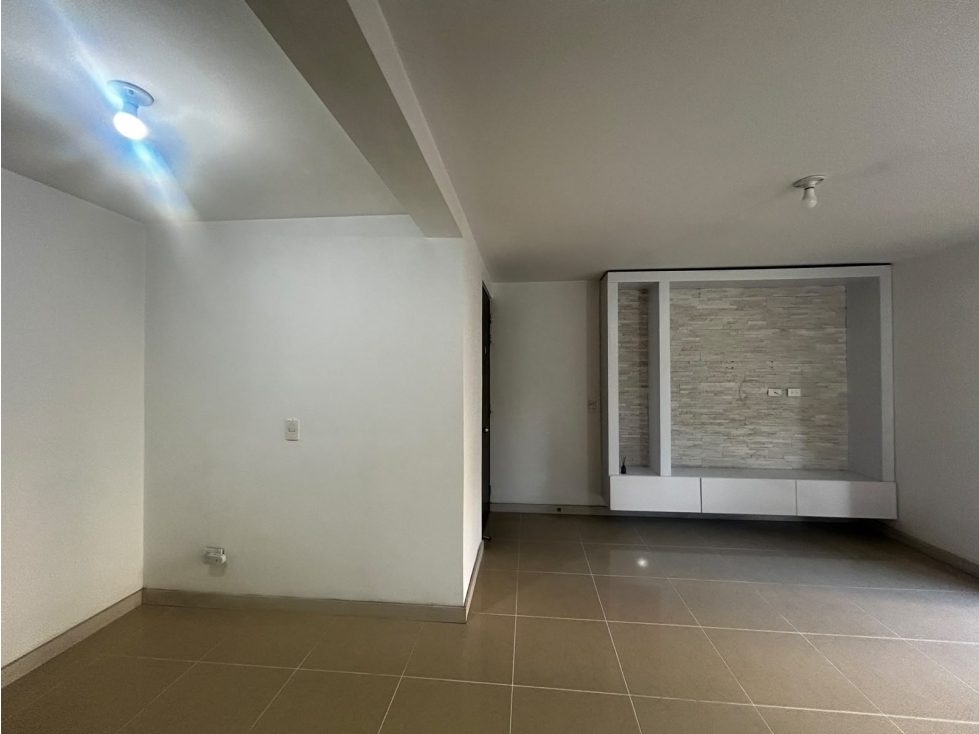 Apartamento en venta en Los Bernal, cerca al Euro — foto 5