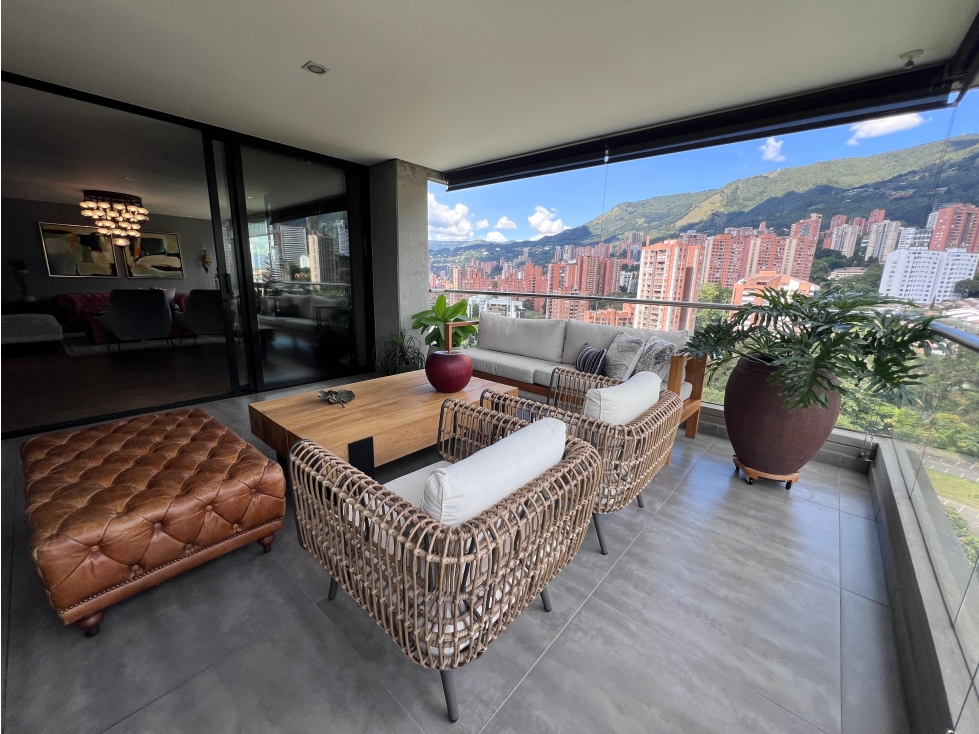 APARTAMENTO EN VENTA EN POBLADO, LOS BALSOS. — foto 2