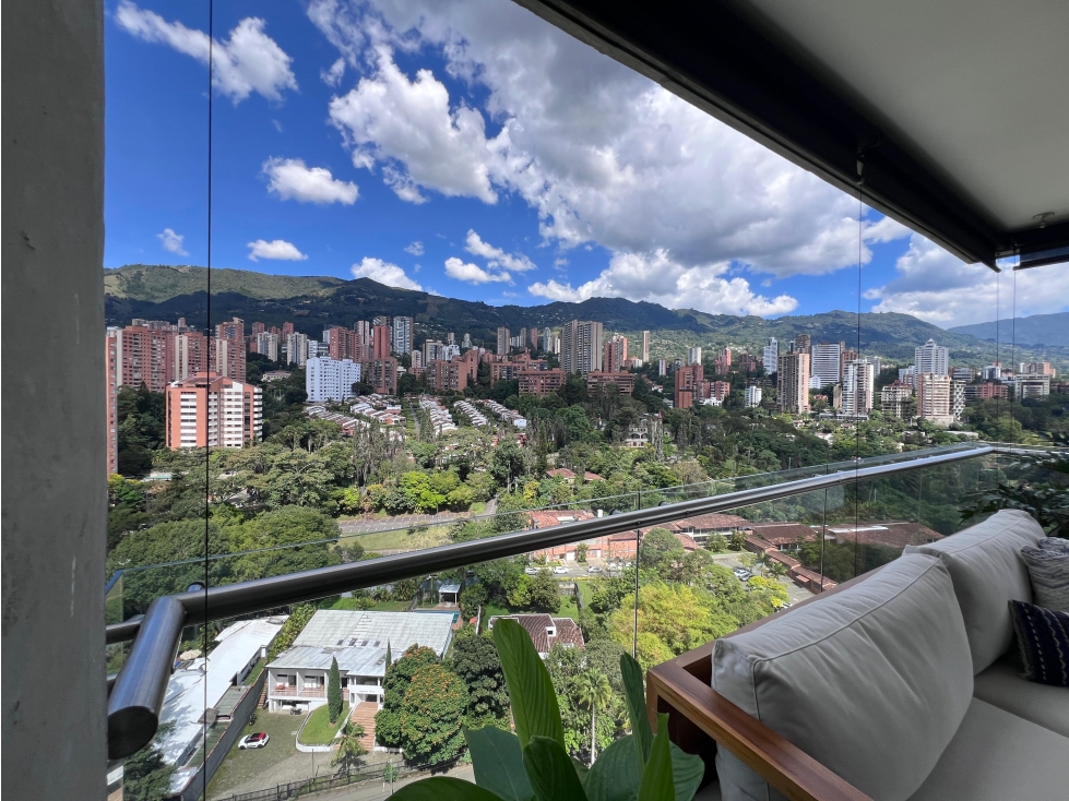 APARTAMENTO EN VENTA EN POBLADO, LOS BALSOS.