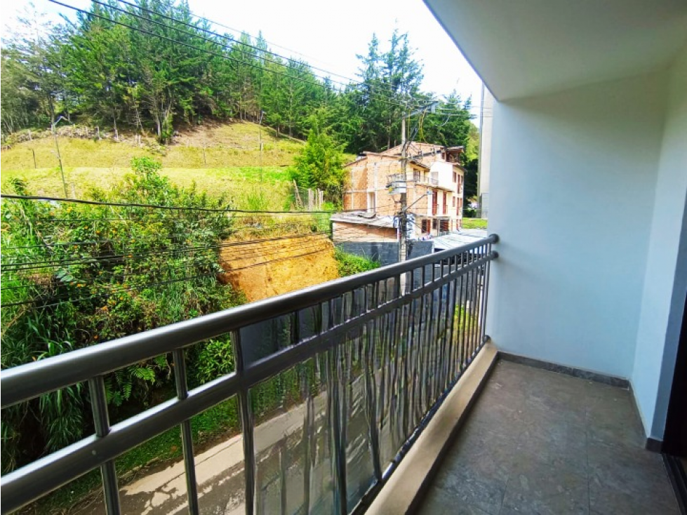 APARTAMENTO EN VENTA EN EL RETIRO — foto 4