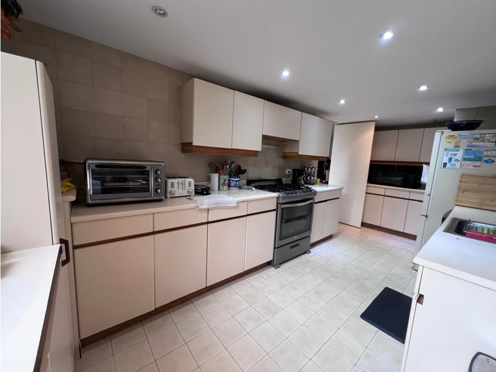 APARTAMENTO EN VENTA EN POBLADO, LOS BALSOS. — foto 2