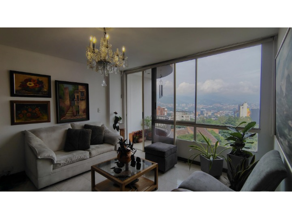 Apartamento en venta en el Poblado, cerca al Centro comercial Vizcaya — foto 2