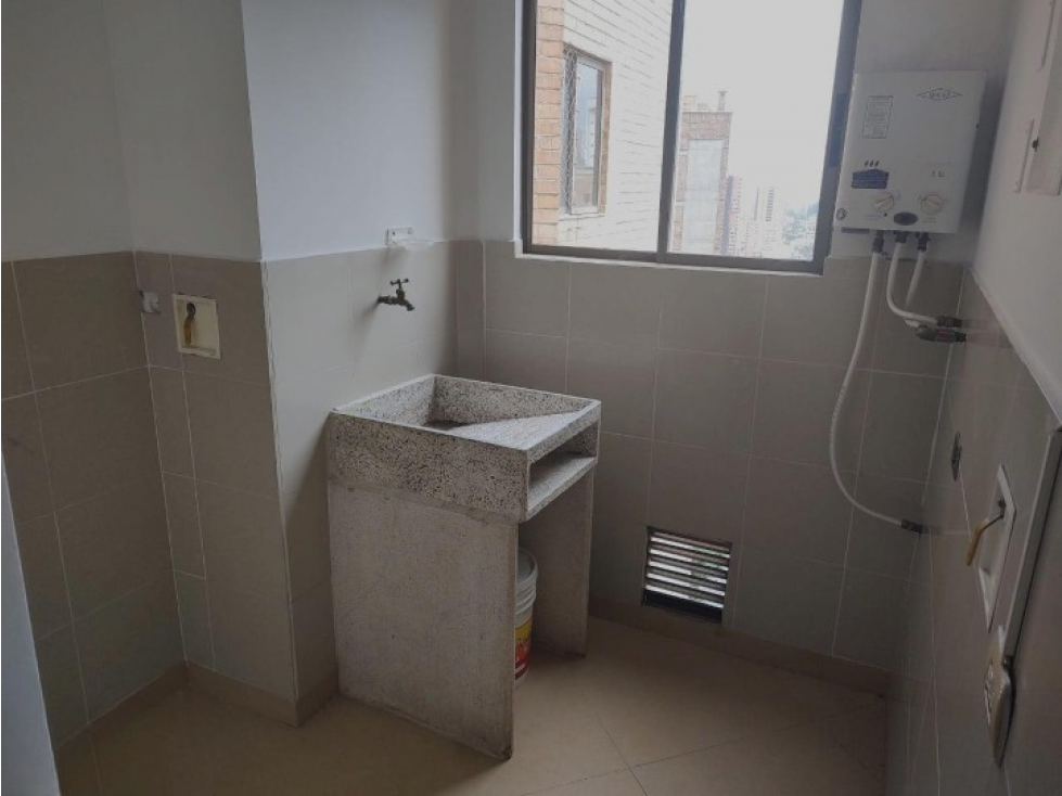 Apartamento en venta en Sabaneta, cerca al Parque — foto 2