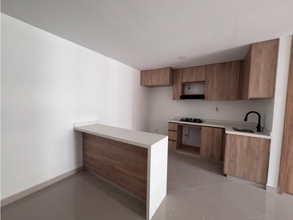 APARTAMENTO EN VENTA EN MEDELLIN, LAURELES. — foto 2