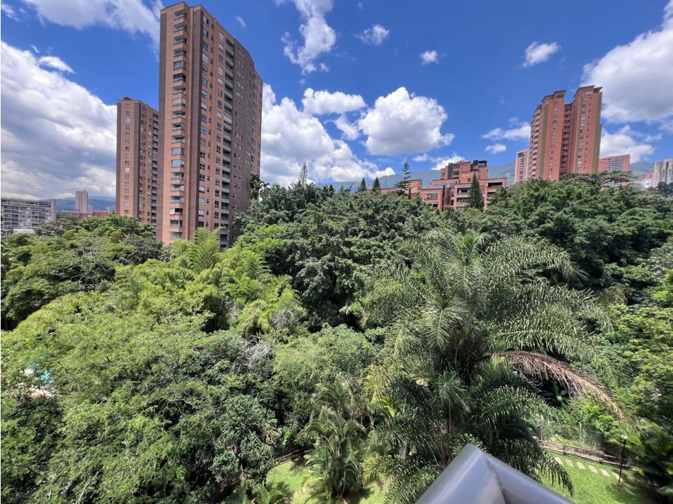 APARTAMENTO EN VENTA EN POBLADO, LOS BALSOS. — foto 3
