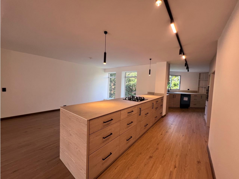 Vendo Apartamento Remodelado en Milla de Oro, 205m2. — foto 5