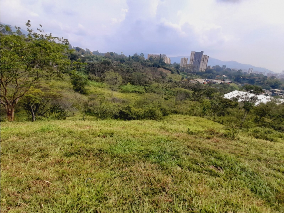 VENTA DE LOTE EN LA ESTRELLA PARA PROYECTO URBANISTICO O INDUSTRIAL - 3
