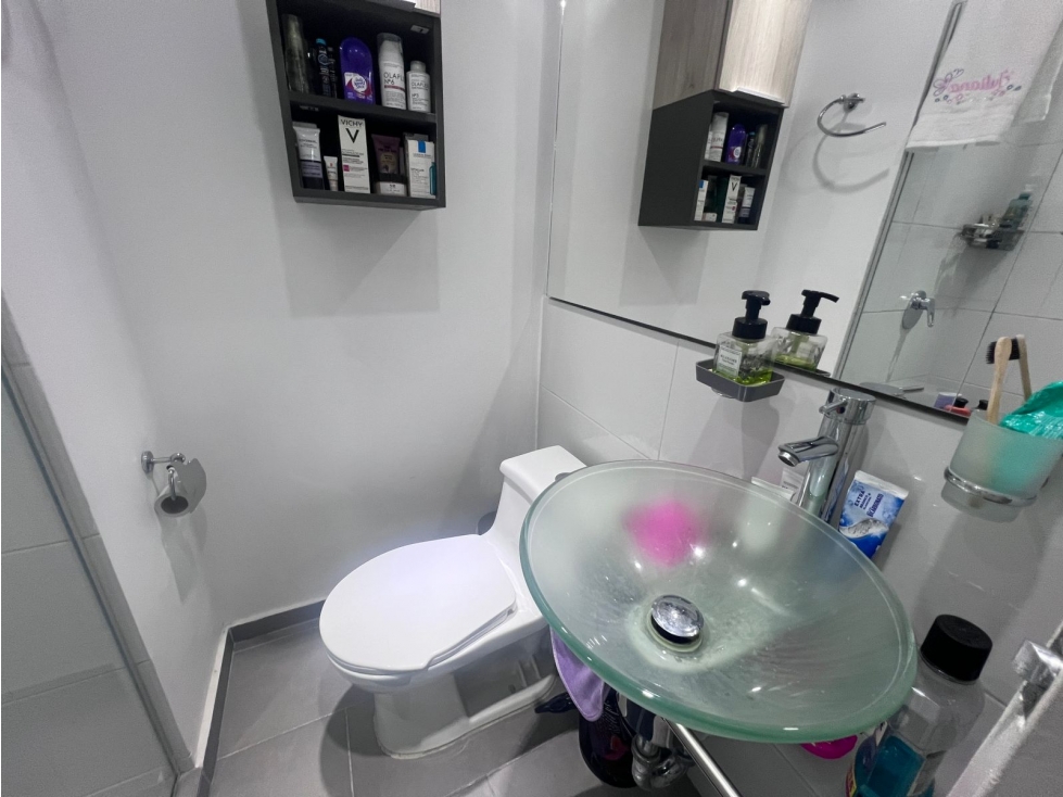 APARTAMENTO EN VENTA EN MEDELLIN, POBLADO, LOMA DEL INDIO — foto 3