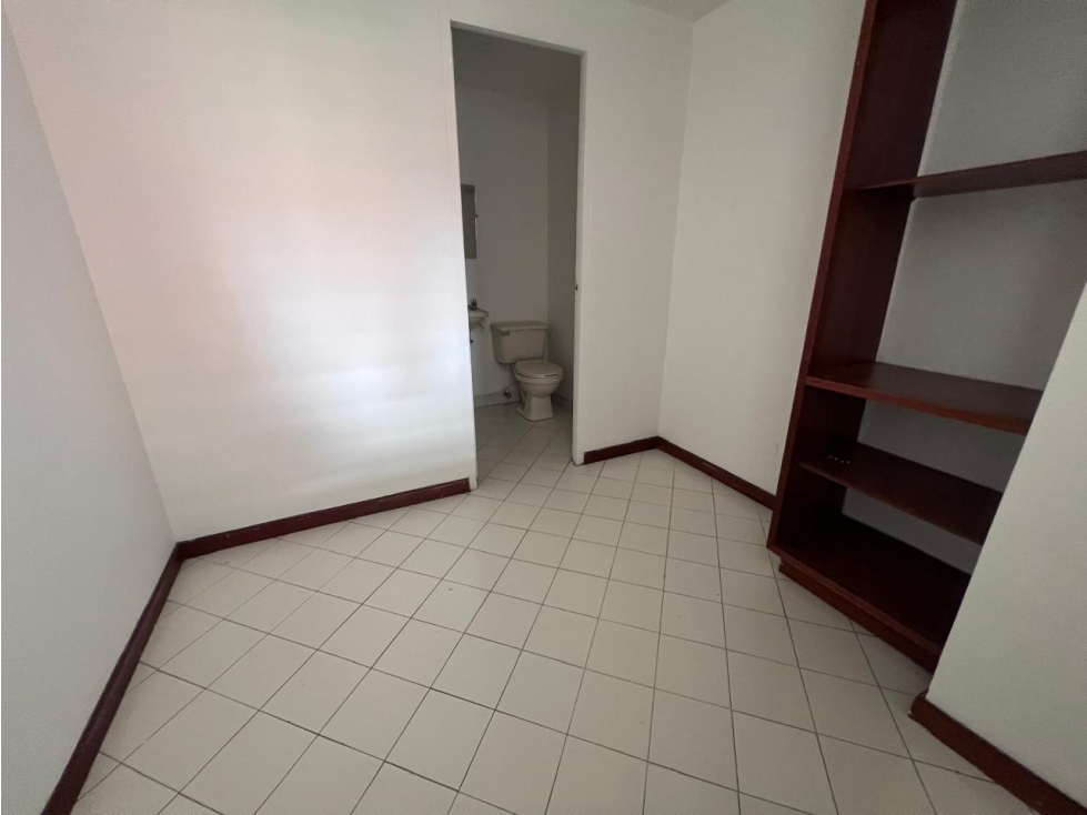 APARTAMENTO EN VENTA EN POBLADO, TESORO. — foto 4