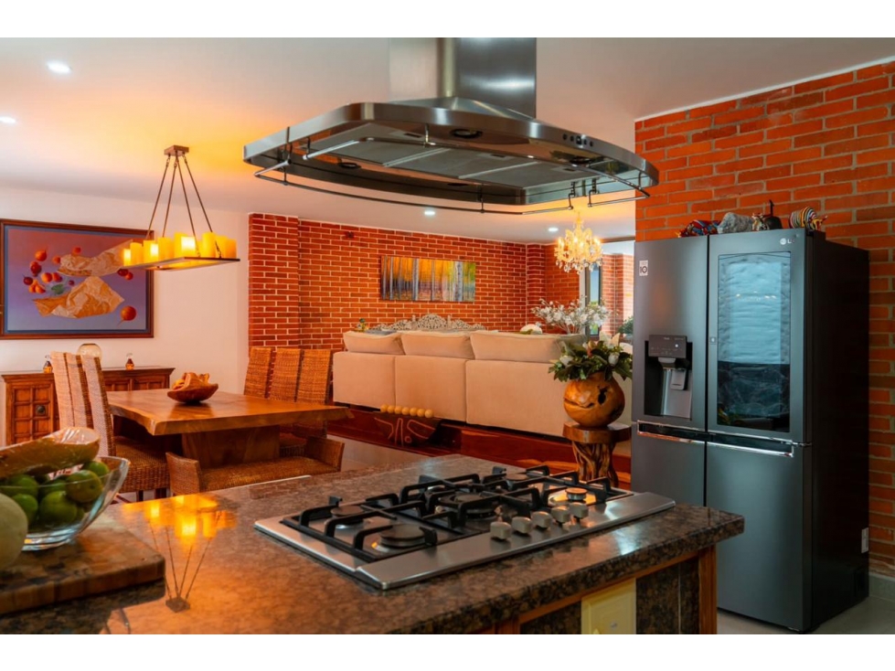 Casa unifamiliar en venta en Sabaneta, cerca al parque — foto 3